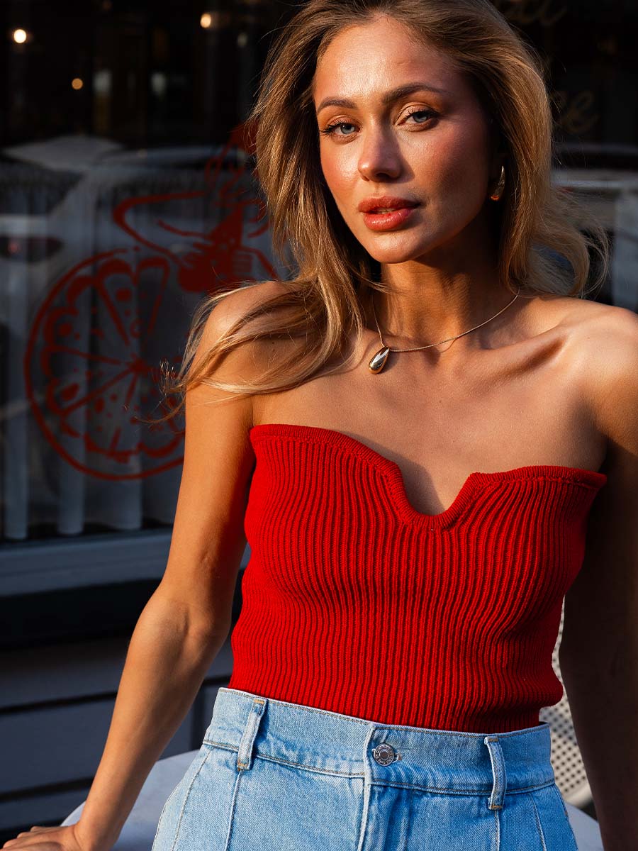 Ribbed Top with a Separator