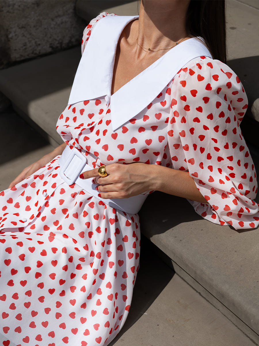 Heart-Shaped Mini Dress with a Turn-Down Collar