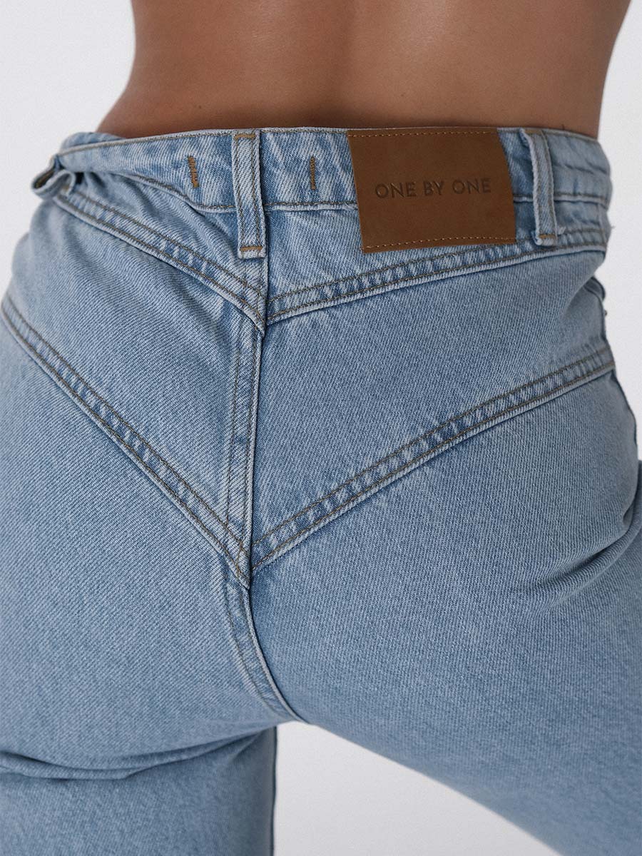 Jeans with Decorative Seams on the Sides on Buttons
