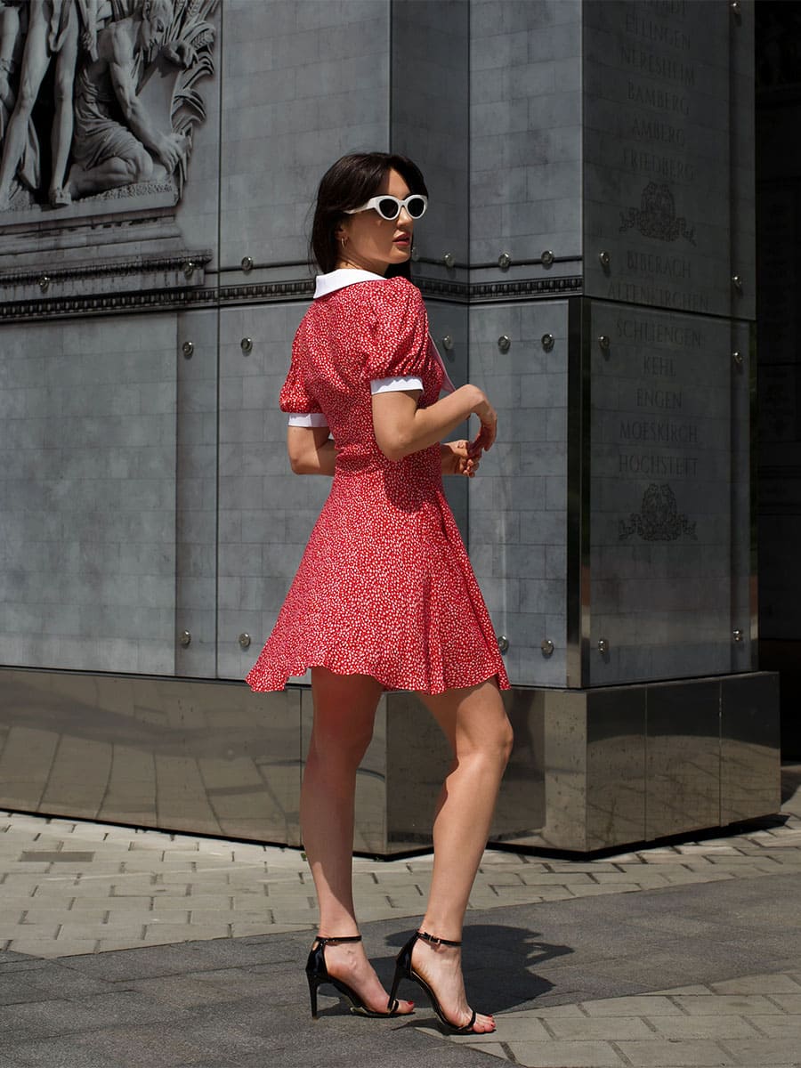 Mini red Dress with a White Collar
