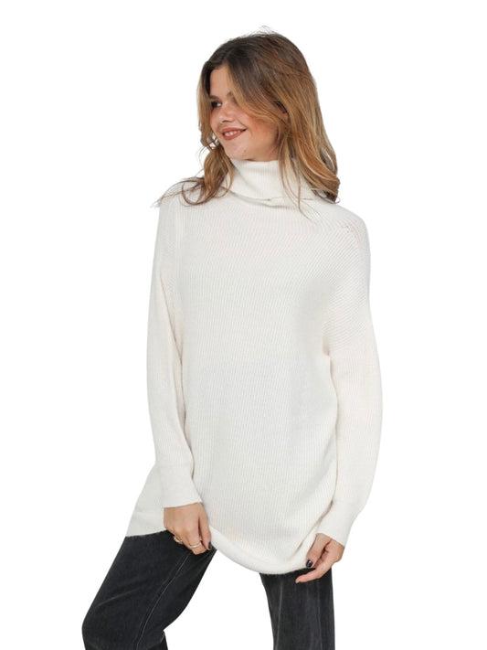 Oversized Knit Turtleneck “Winter Cloud”