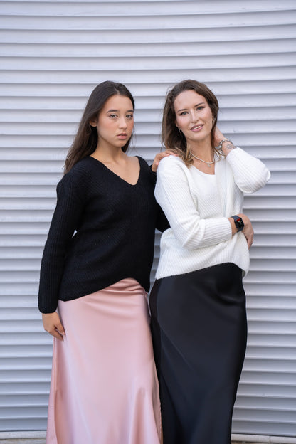 Sweater “Cozy Ribbed Charm”